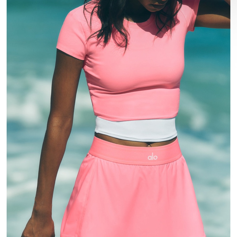 ALO Yoga Pink Mini Skater Skirt Set    match point tennis shirt- neon Bubblegum